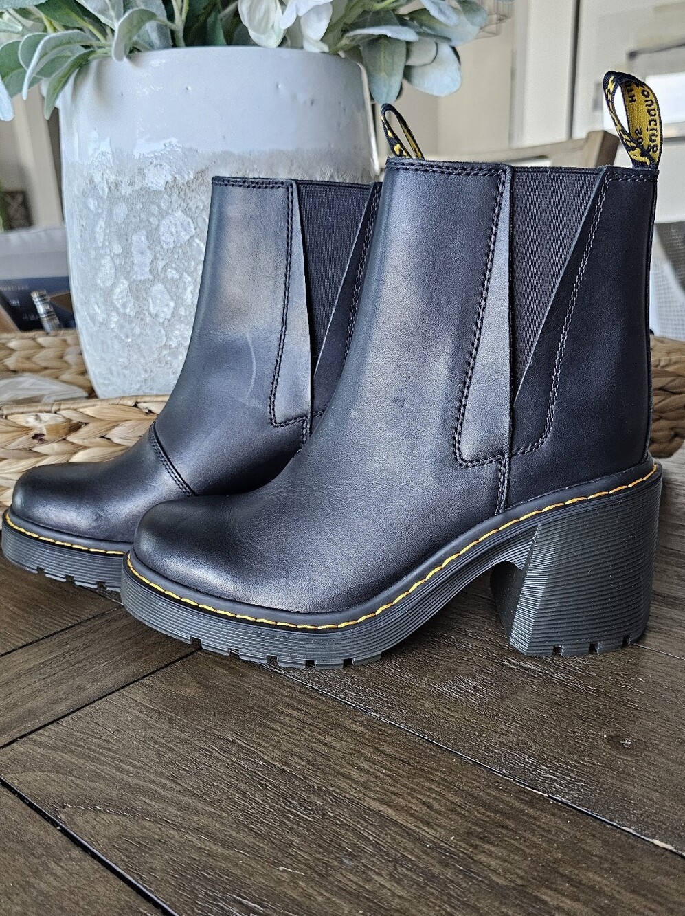 Dr. Martens Black Leather Chelsea Platform Booties Yellow Stitching Womens Sz 10
